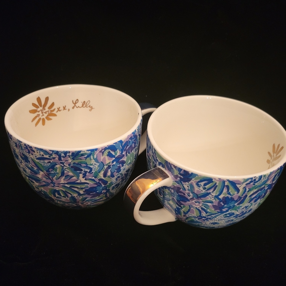 Lilly Pulitzer Gold Handled Mugs. Set of 2. Beautiful blue floral design.